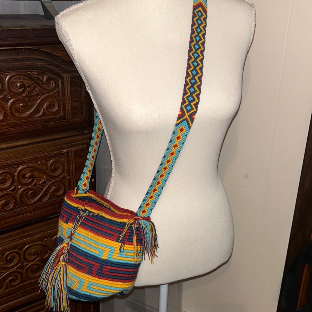 Colombian Mini Wayuu bag. Ox blood, gold and turquoise color scheme. Authentic.